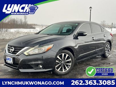 Used 2017 Nissan Altima 2.5 SL w/ 2.5 Technology Package