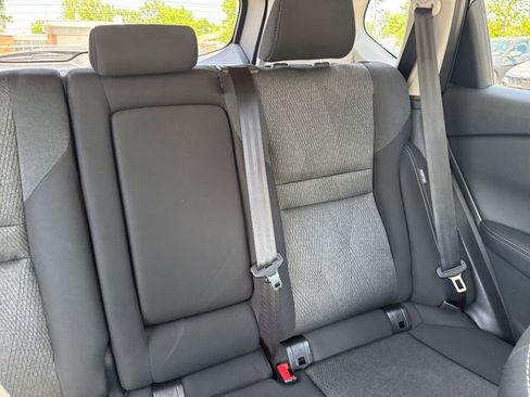 Used 2025 Nissan Rogue SV image 39