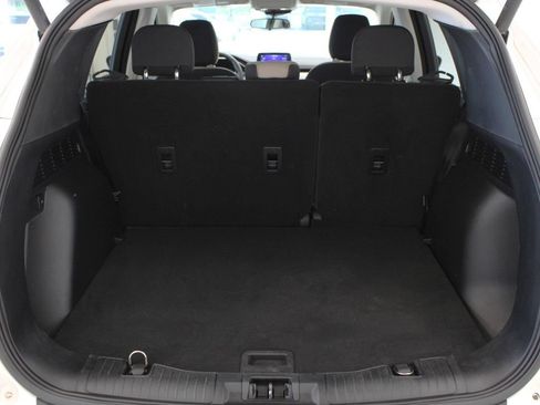 Used 2021 Ford Escape SE w/ SE Sport Appearance Package FWD image 31
