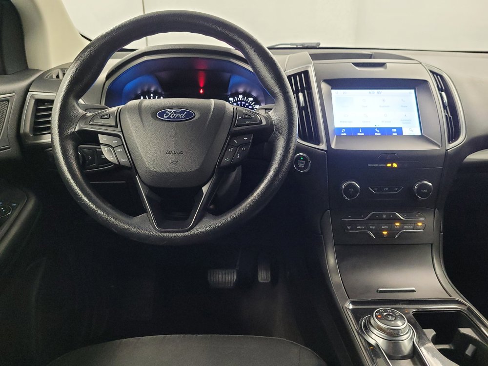 Used 2020 Ford Edge SE FWD image 22