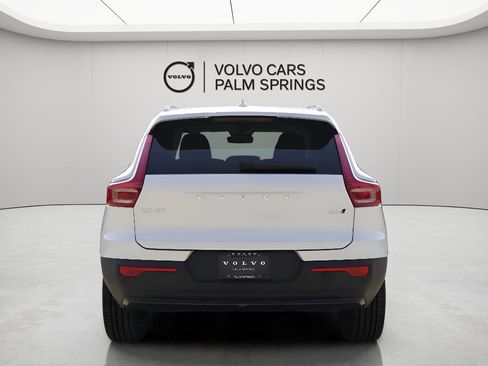 New 2025 Volvo XC40 B5 Ultra w/ Climate Package image 7