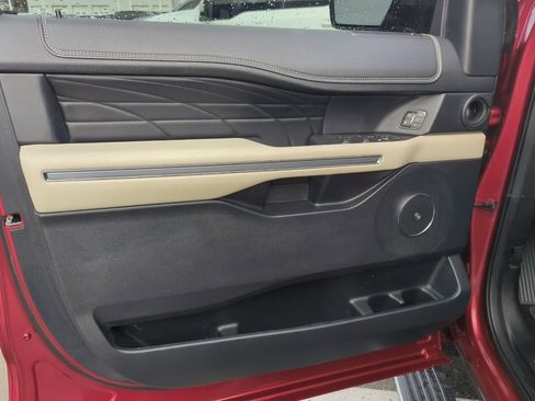 Used 2019 Ford Expedition Max Platinum image 11