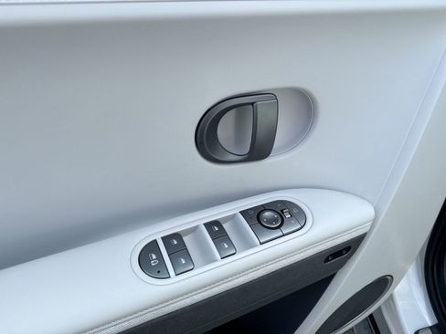 New 2026 Hyundai Ioniq 5 Limited image 15
