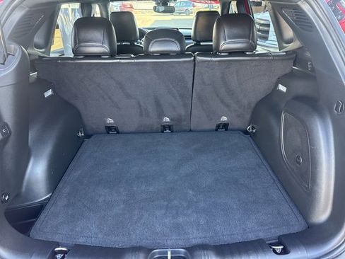 Certified 2022 Jeep Compass Limited w/ (RED) Package image 32