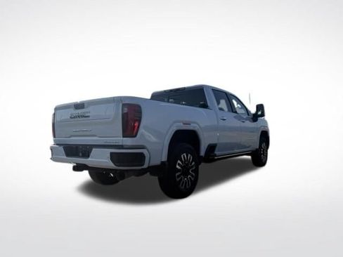 Used 2026 GMC Sierra 3500 Denali Ultimate w/ LPO, GMC Protection Package AWD/4WD image 5
