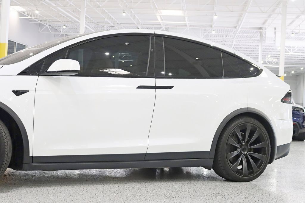 Used 2022 Tesla Model X Plaid AWD/4WD image 3