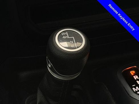 Used 2020 Jeep Gladiator Sport AWD/4WD image 19