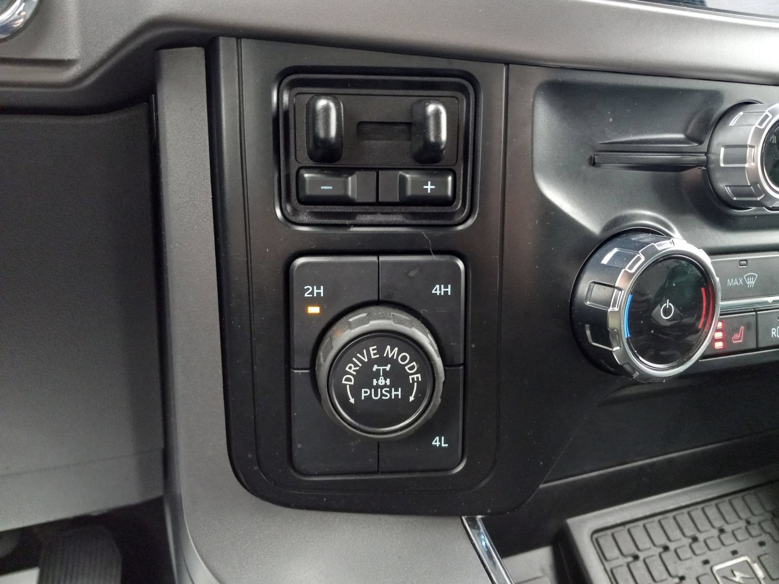 Used 2024 Ford F150 XLT w/ Equipment Group 302A MID AWD/4WD image 22