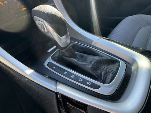 Used 2015 Ford Fusion S image 22