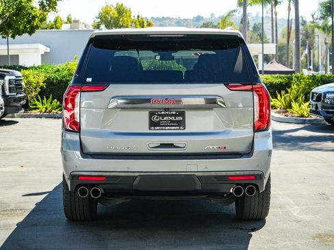 Used 2024 GMC Yukon AT4 w/ AT4 Premium Package AWD/4WD image 4
