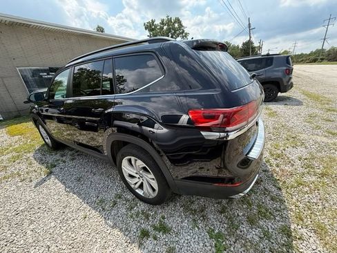 Used 2023 Volkswagen Atlas SE w/ Panoramic Sunroof Package FWD image 18