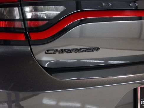 Used 2022 Dodge Charger R/T w/ Blacktop Package image 78