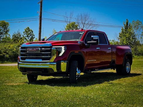 New 2026 GMC Sierra 3500 SLT w/ SLT Premium Package AWD/4WD image 10
