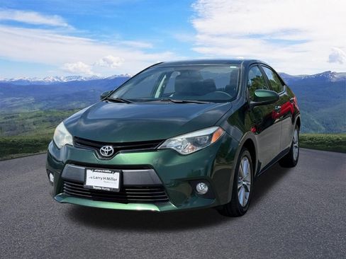 Used 2014 Toyota Corolla LE FWD image 1