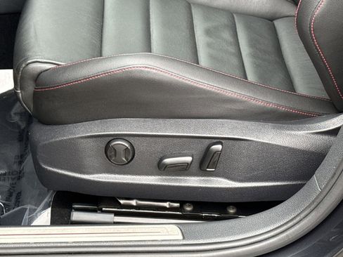 Used 2017 Volkswagen GTI Autobahn FWD image 14