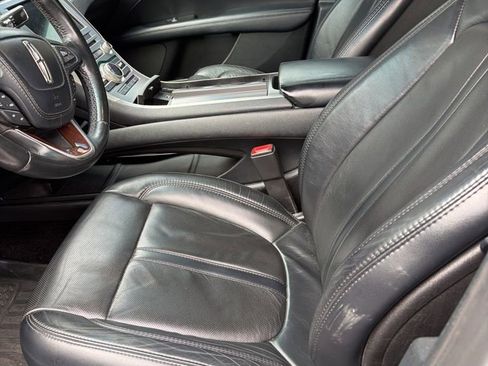 Used 2017 Lincoln MKZ Reserve w/ Climate Package FWD image 7