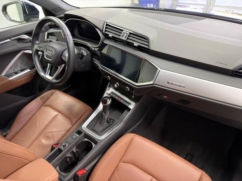 Used 2020 Audi Q3 2.0T Premium w/ Convenience Package AWD/4WD image 25