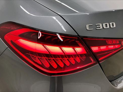 Used 2025 Mercedes-Benz C 300 Sedan image 29