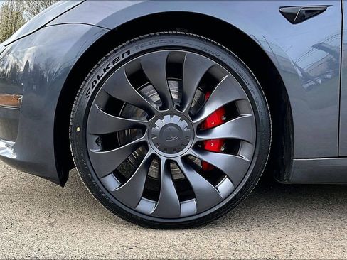 Used 2023 Tesla Model 3 Performance image 12