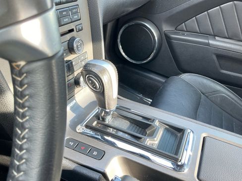 Used 2013 Ford Mustang Premium image 14