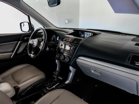 Used 2015 Subaru Forester 2.5i Touring AWD/4WD image 12