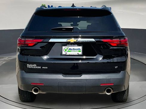 Used 2023 Chevrolet Traverse LT w/ LT Premium Package AWD/4WD image 6