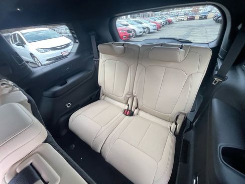 New 2026 Jeep Grand Cherokee L Limited image 13