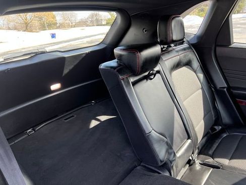 Certified 2023 Ford Escape ST-Line w/ Tech Pack #1 image 32