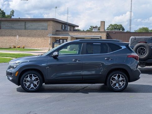 Used 2021 Kia Seltos EX AWD/4WD image 4