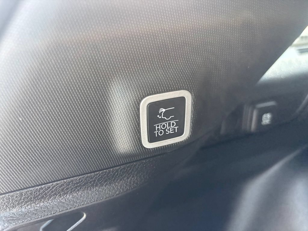 Used 2024 Jeep Grand Cherokee Altitude AWD/4WD image 37