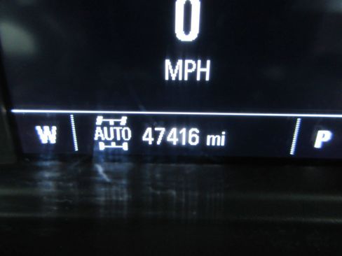 Used 2021 Chevrolet Silverado 1500 Custom Trail Boss image 35