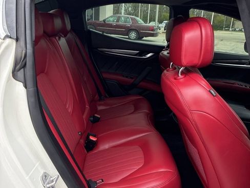 Used 2023 Maserati Ghibli GT image 7