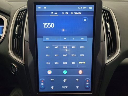 Used 2021 Ford Edge SE FWD image 25