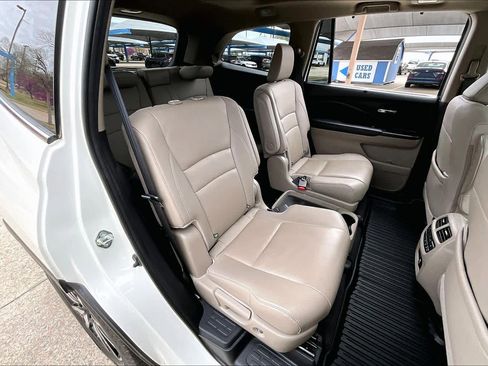 Certified 2019 Honda Pilot Elite image 20
