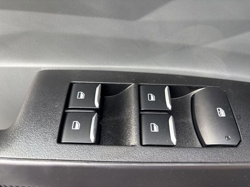 New 2025 Ford Maverick XL w/ Equipment Group 101A image 16