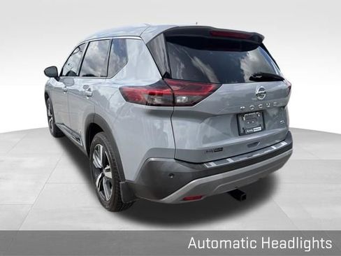 Used 2021 Nissan Rogue SL FWD image 12