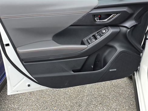 New 2025 Subaru Crosstrek 2.5i Limited w/ Popular Package #3A image 34