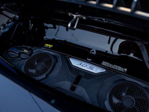 Used 2024 Porsche 911 Carrera 4S image 27