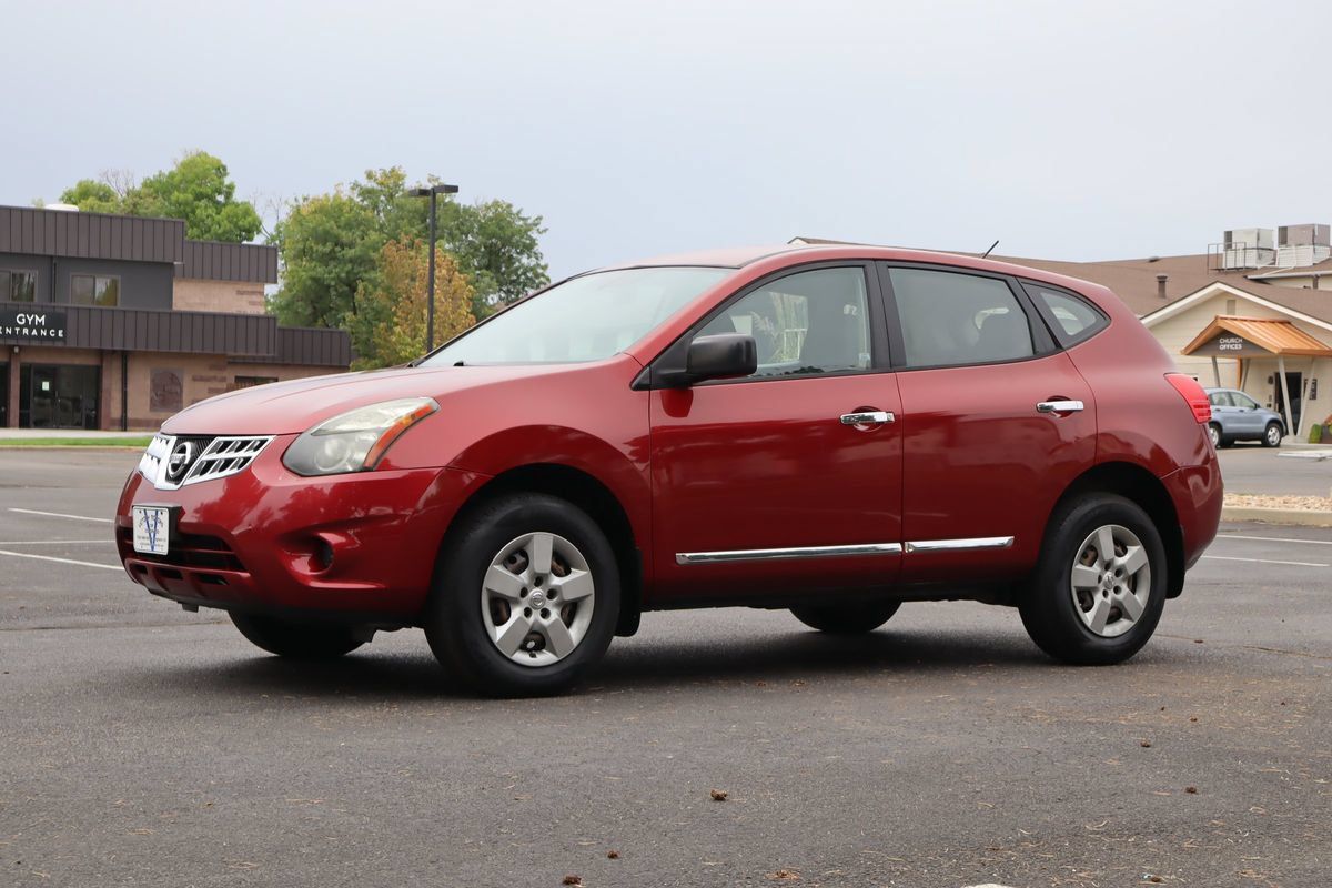 Used 2015 Nissan Rogue S AWD/4WD image 11