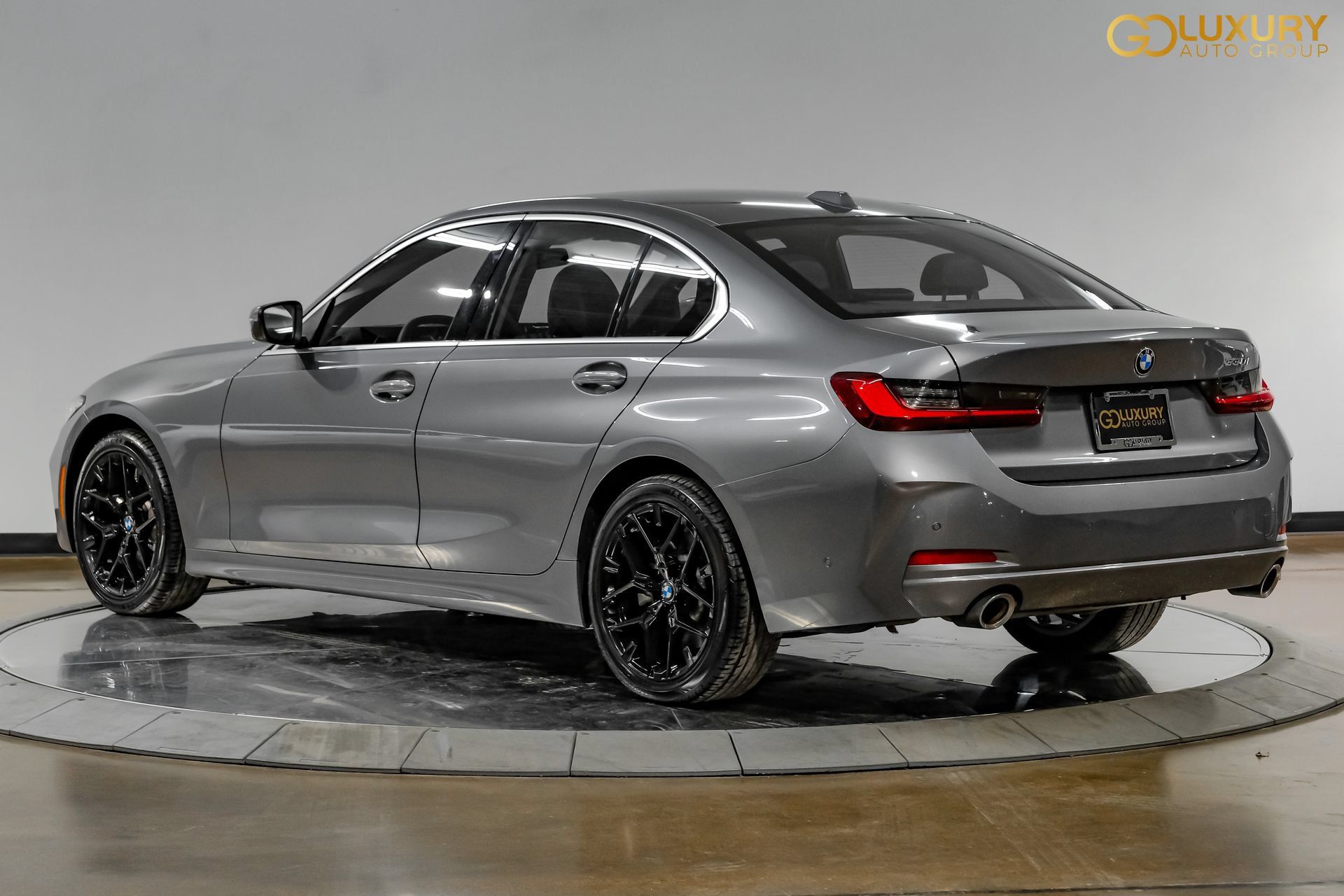 Used 2025 BMW 330i Sedan RWD image 12