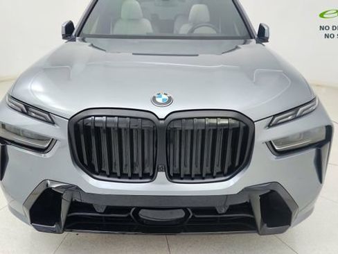 Used 2024 BMW X7 xDrive40i w/ Executive Package AWD/4WD image 9