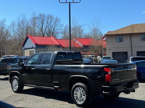 Used 2022 Chevrolet Silverado 2500 High Country w/ Z71 Off-Road Package AWD/4WD image 7