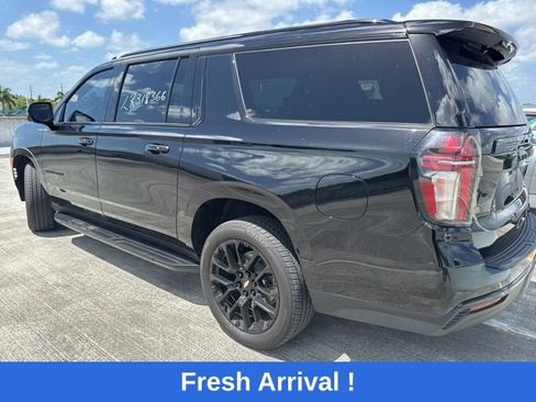 Used 2023 Chevrolet Suburban RST w/ Luxury Package image 16