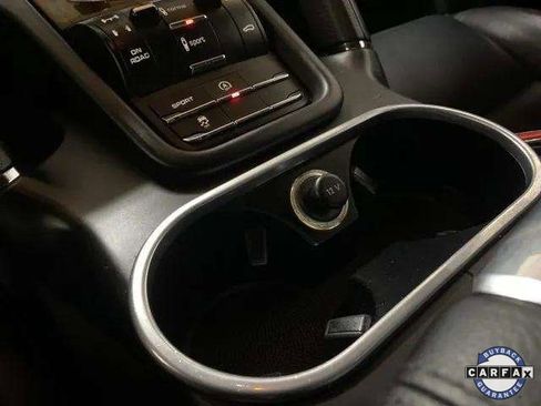 Used 2014 Porsche Cayenne S image 47