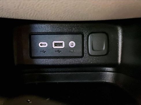 Used 2020 Chevrolet Equinox LS AWD/4WD image 27