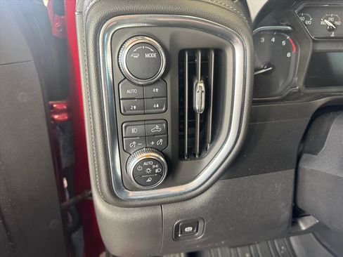 Used 2021 GMC Sierra 1500 Elevation w/ Preferred Package image 18