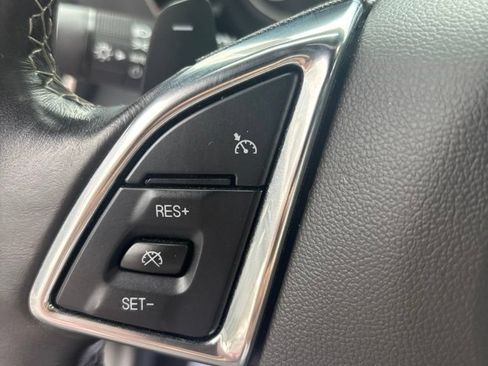 Used 2023 Chevrolet Camaro LT RWD image 17
