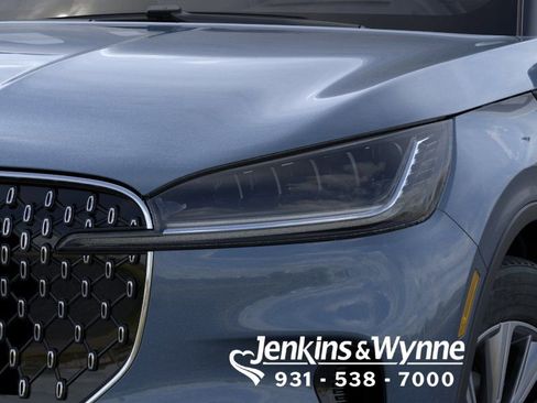 New 2026 Lincoln Aviator AWD image 18