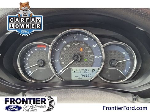 Used 2015 Toyota Corolla LE image 16