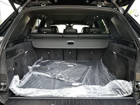 Certified 2026 BMW X5 M60i w/ Parking Assistance Package image 30